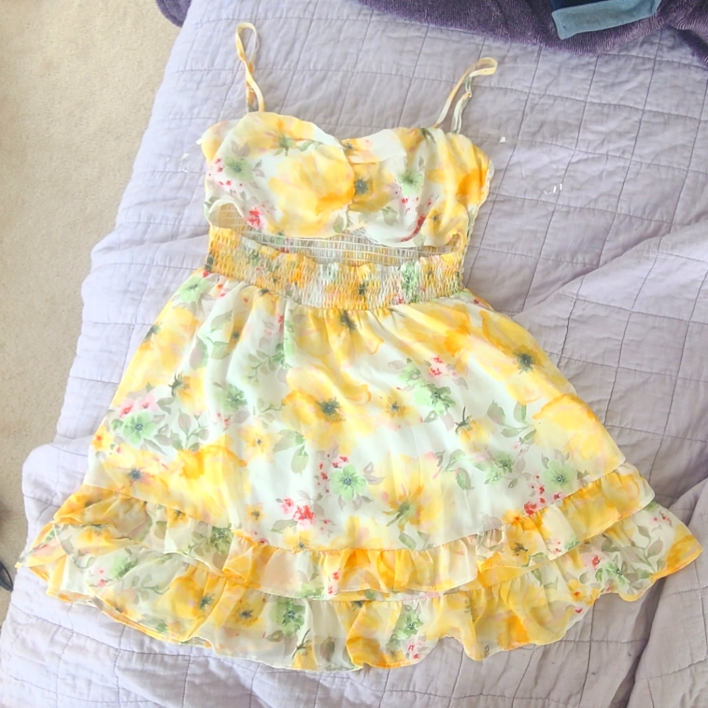 Yellow & White Floral Windsor Mini Dress